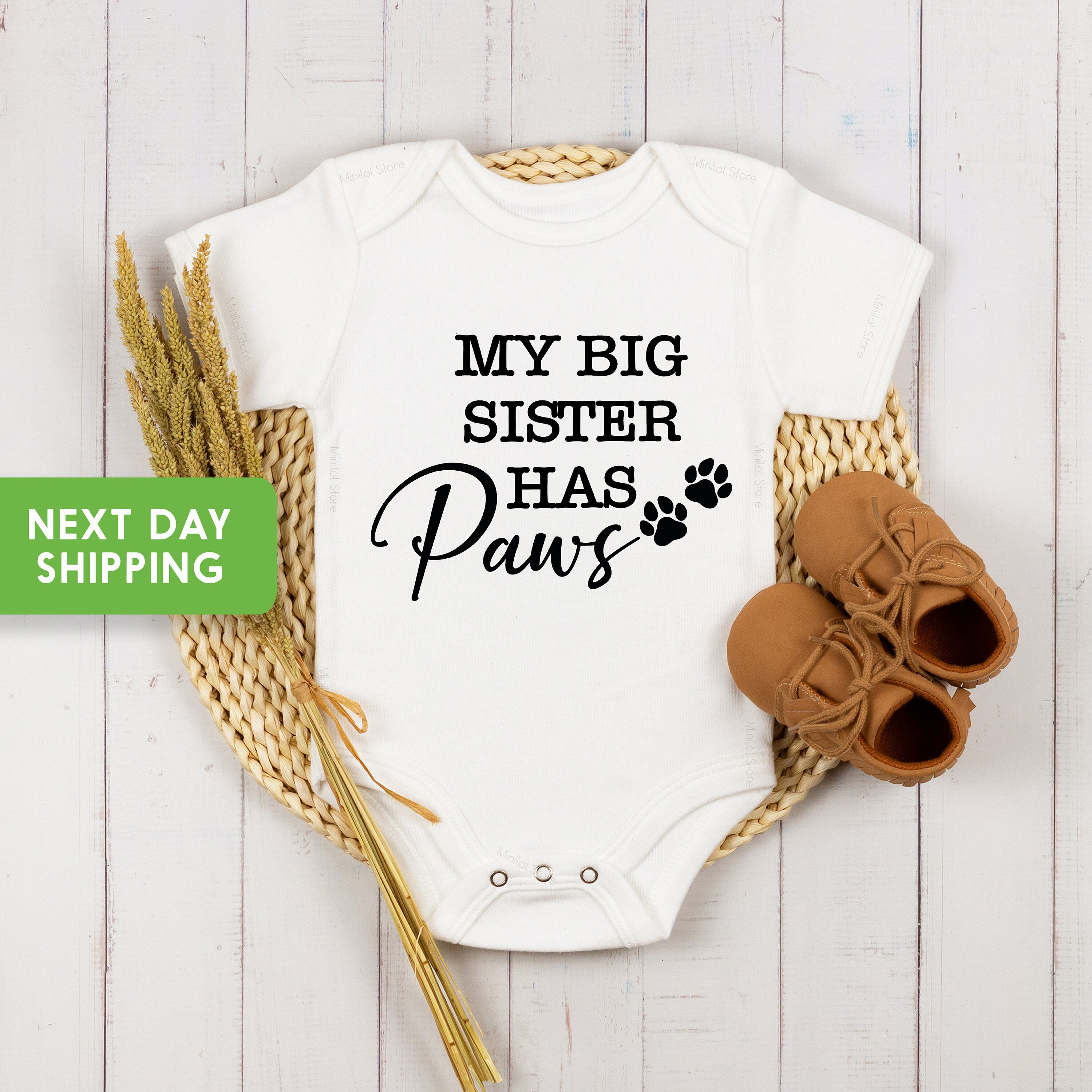 My Big Sister Has Paws Onesie® , Newborn Bodysuit, Baby Bodysuit, Baby Onesie®, Dog Onesie®, Dog Bodysuit, Baby Shower Gift