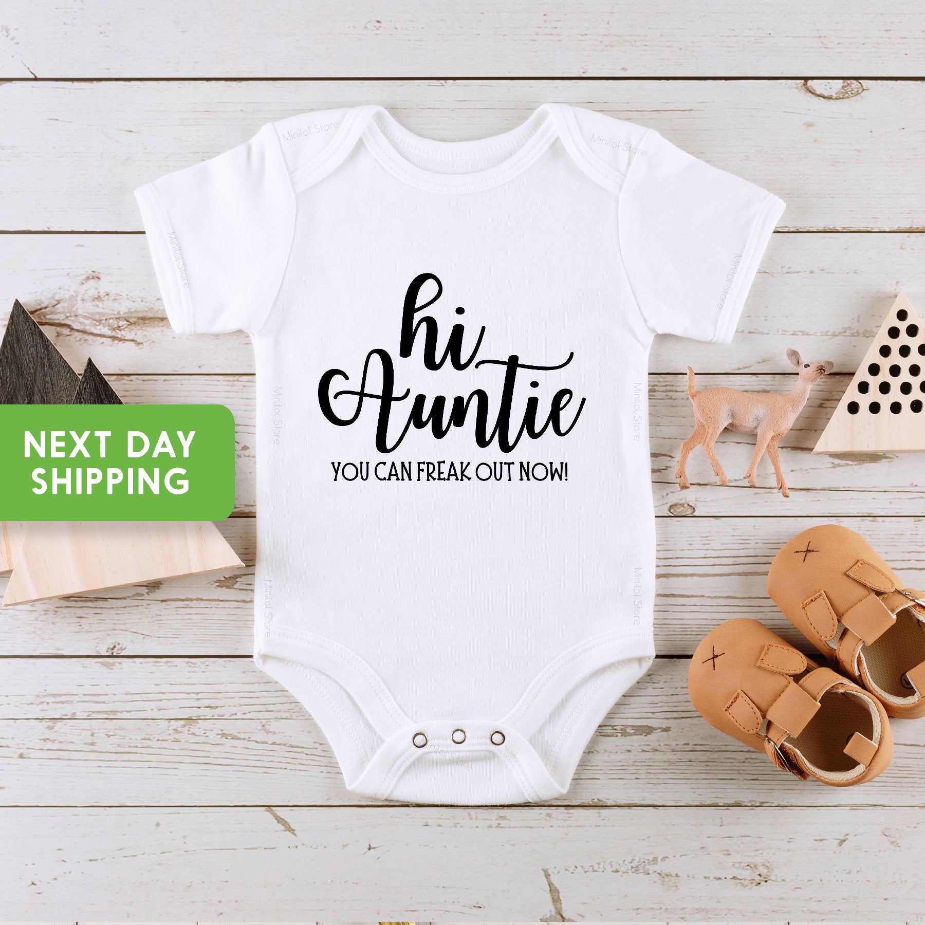 Hi Auntie Baby Onesie®, Pregnancy Announcement Onesie®, Coming Home Outfit, Aunt & Uncle Announcement Onesie®, Baby Announcement