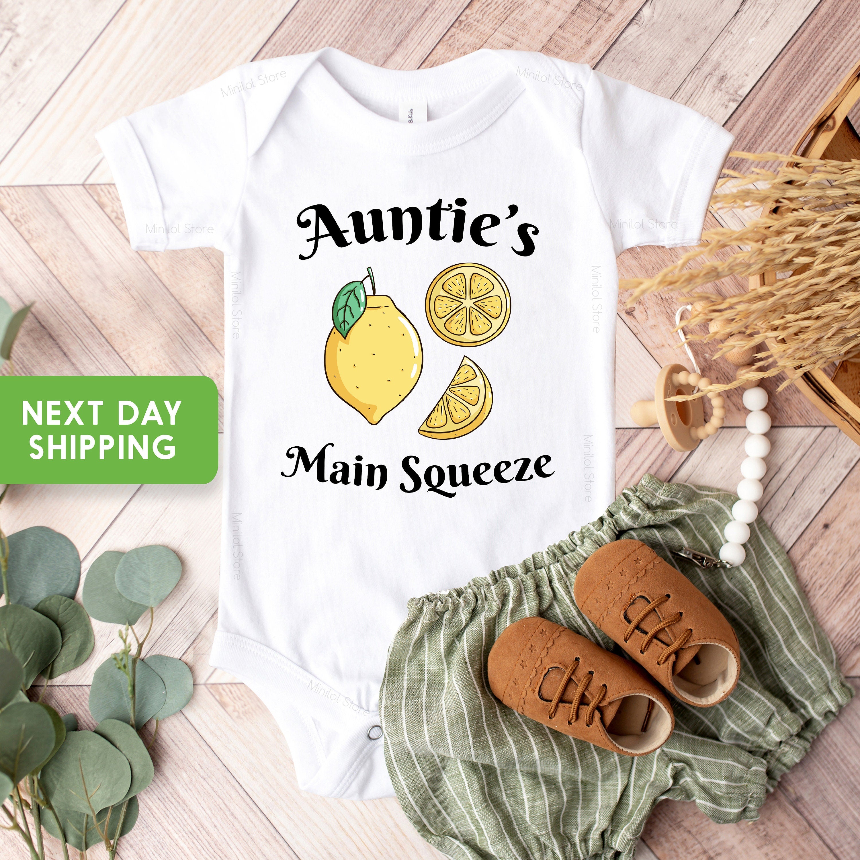 Auntie's Main Squeeze Baby Bodysuit, Gift from New Aunt, Retro Aunt OnesieĀ®, Aunt Funny OnesieĀ®, Baby Shower Gift, Soon to be Aunt OnesieĀ®