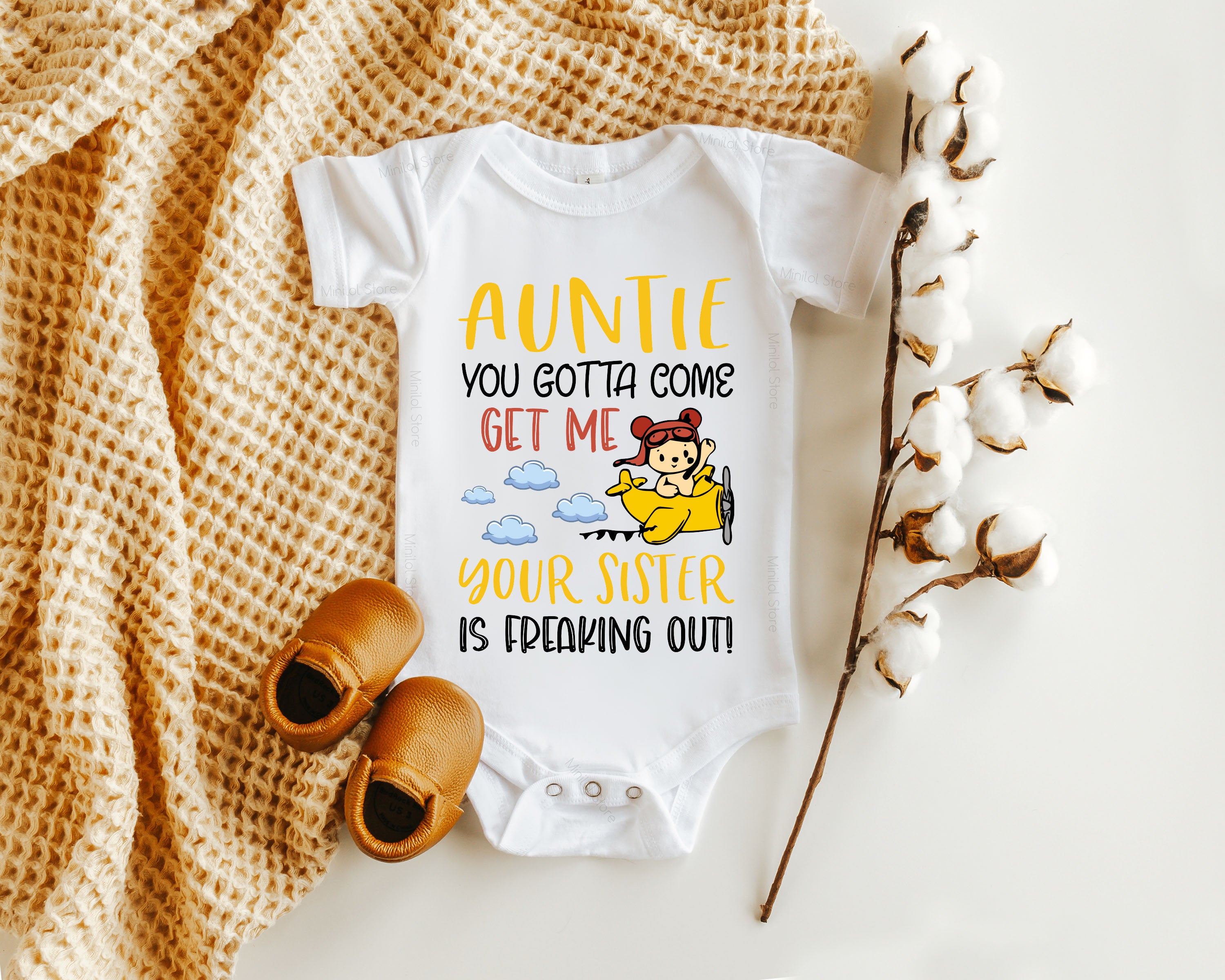 Auntie You Gotta Come Get Me Your Sister Is Freaking Out Onesie® Funny Aunt Onesie® Aunt Baby Shower Gift, Baby Bodysuit, Cute Toddler Shirt