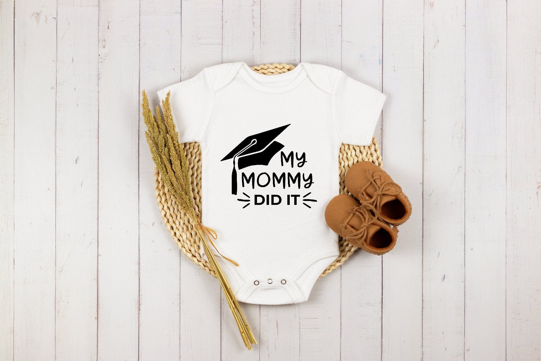 My Mommy Did It! Kids Shirt, Baby Graduate Bodysuit, Graduation Shirts, Family Graduation Shirts, Seniors Class of 2022, Cute Kids Clothes