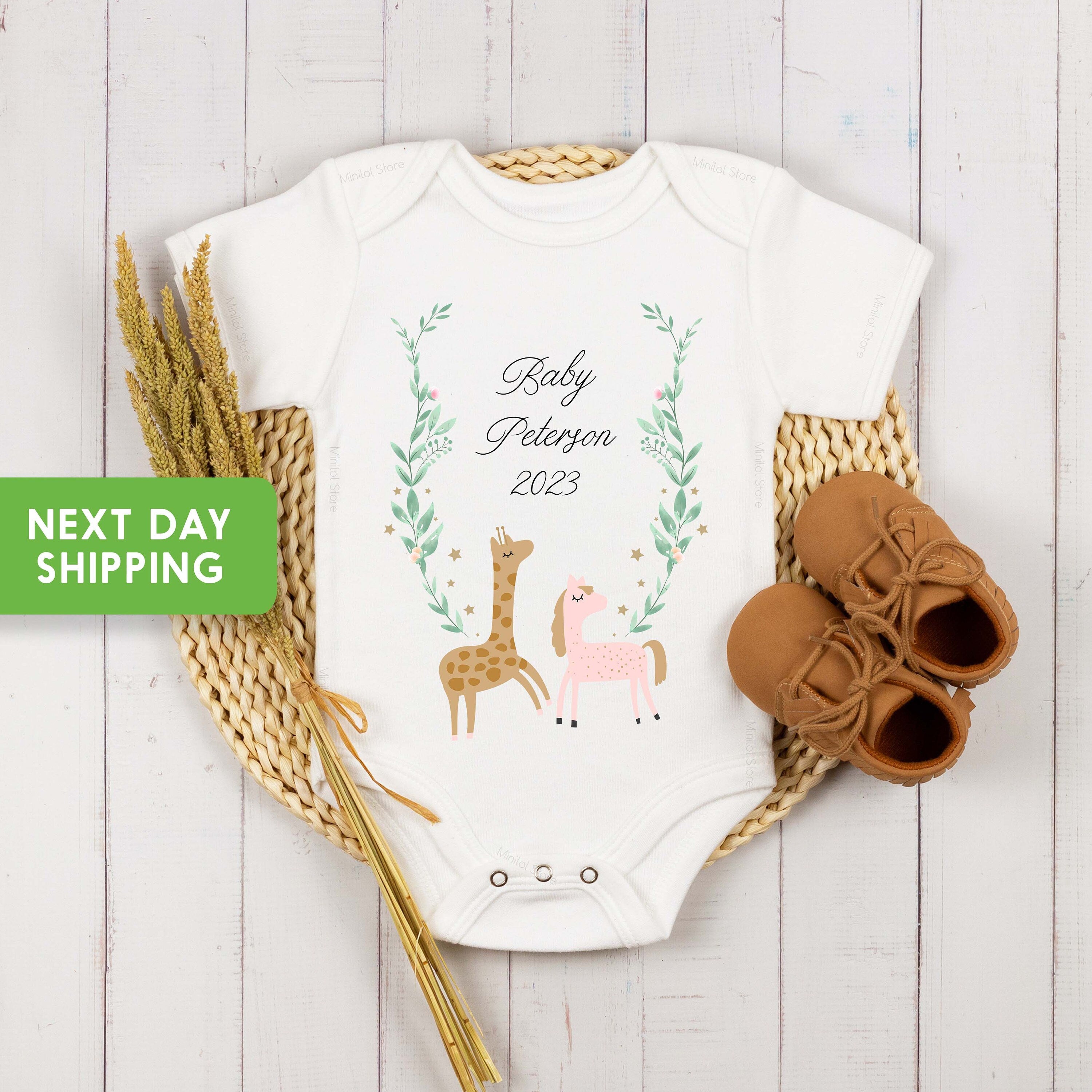 Pregnancy Announcement Onesie®, Personalised Baby Onesie®, Personalized Bodysuit, Pregnancy Gift, Baby Shower Gift, Unisex Baby Gift