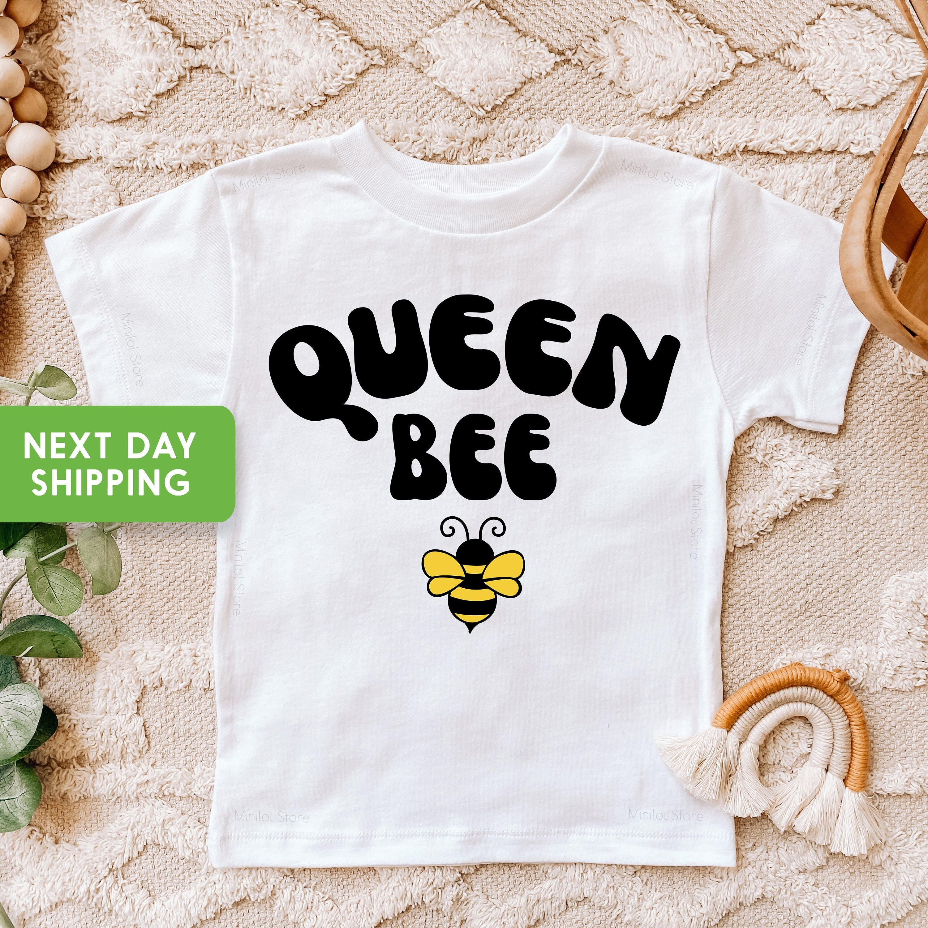 Queen Bee Bodysuit, Cute Vintage Baby Bodysuit, Girl, Newborn, Bee Kids Retro TShirt, Toddler T-shirt, Retro Natural Infant