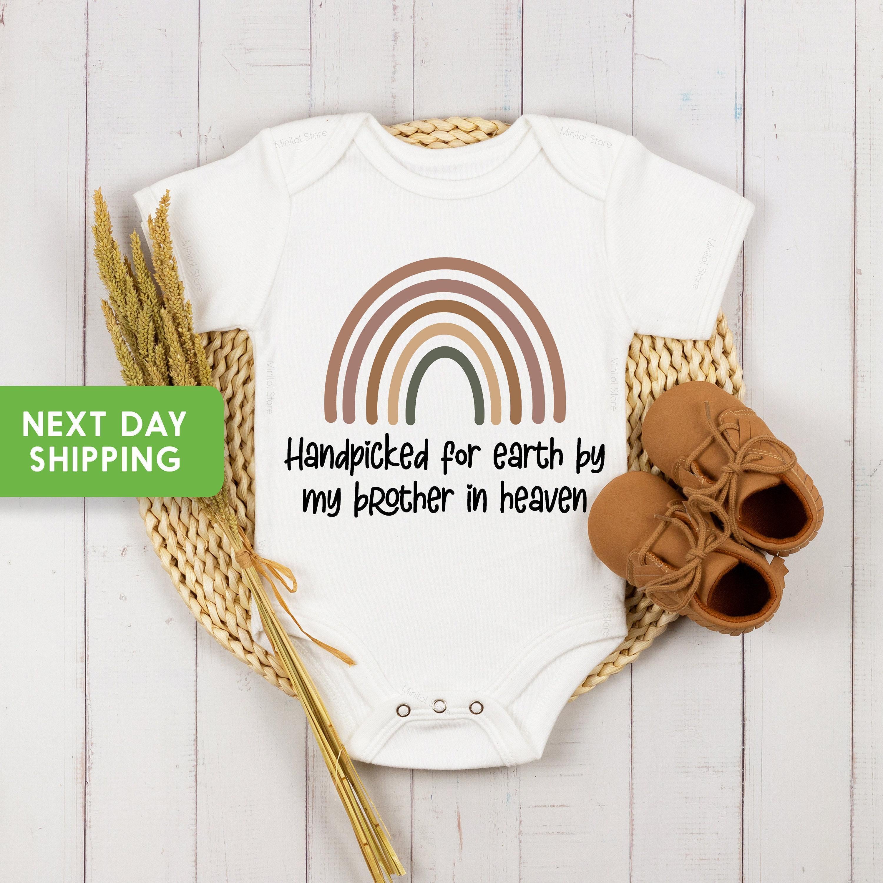 Close-up of the Handpicked for Earth baby announcement design