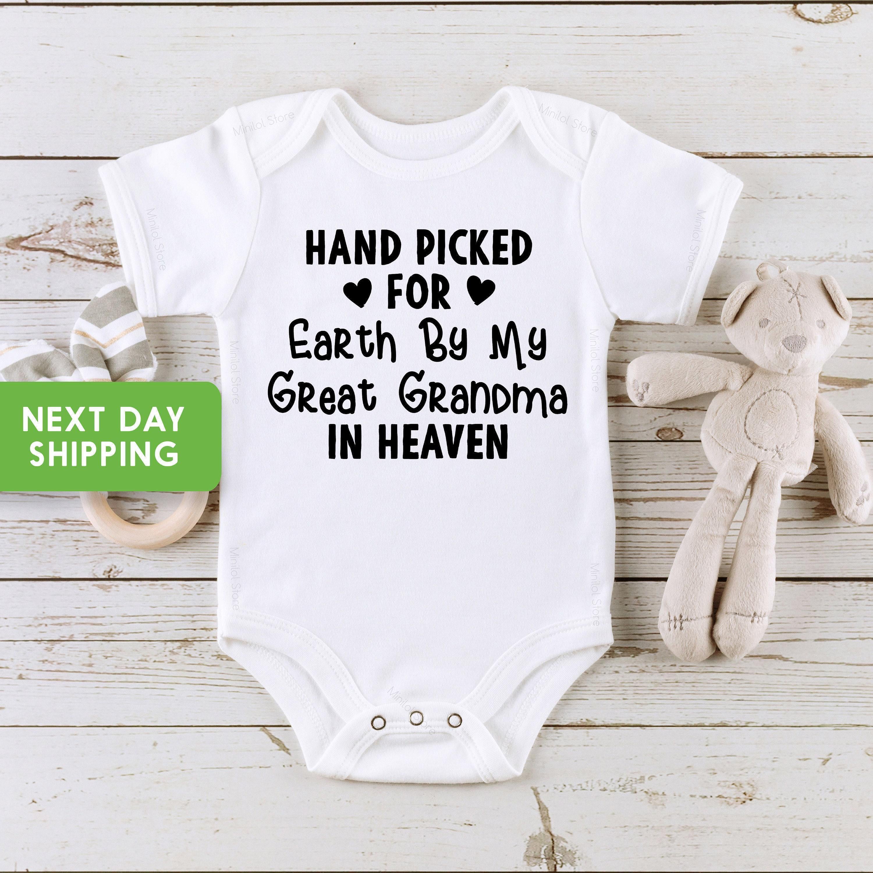 Close-up of the Handpicked for Earth baby announcement design